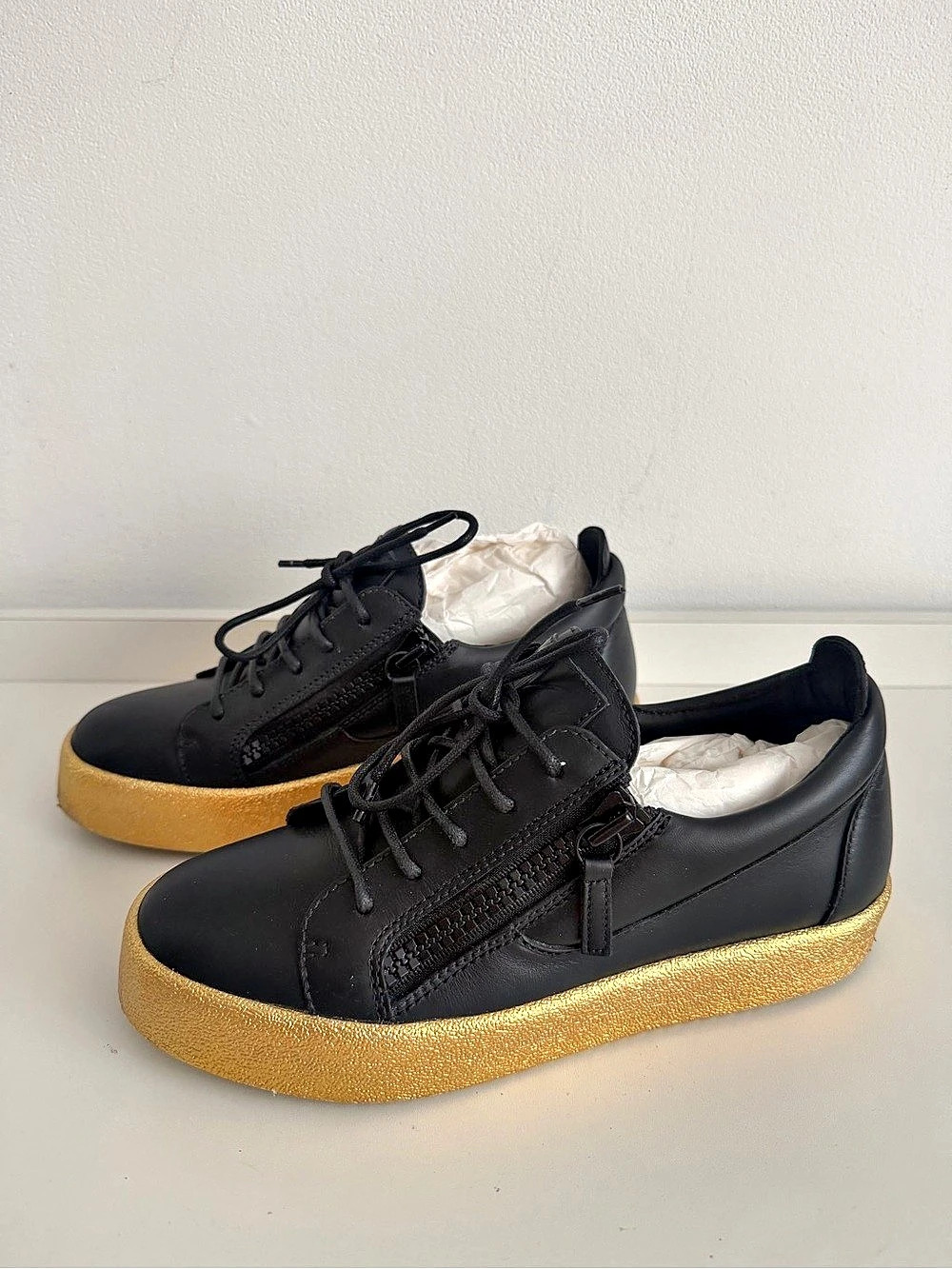 Giuseppe Zanotti May London Black & Gold Sneakers EU 38 NWT